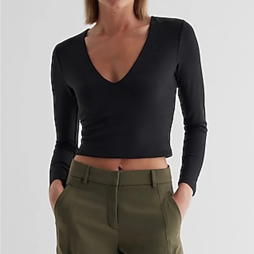 Express Body Contour Long Sleeve V-Neck, never worn
